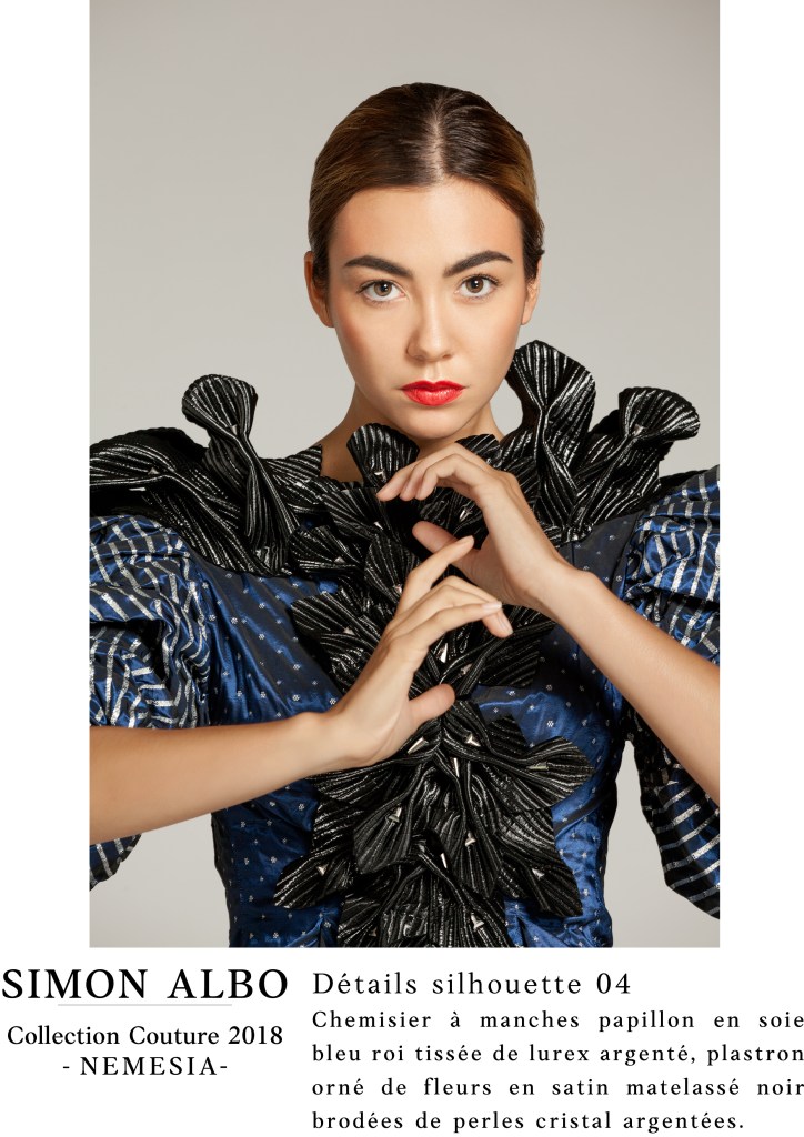 Silhouette couture Simon Albo NEMESIA, chemisier bleu roi en soie.