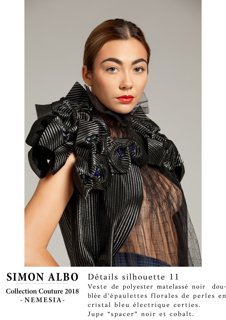 Silhouette couture Simon Albo NEMESIA, veste matelassée noire et jupe spacer cobalt avec épaulettes florales perlées, design couture et mode du créateur.
